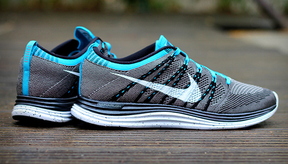 neon flyknit