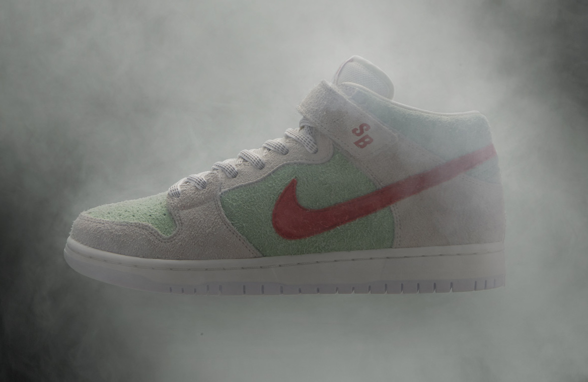 white widow sb dunk