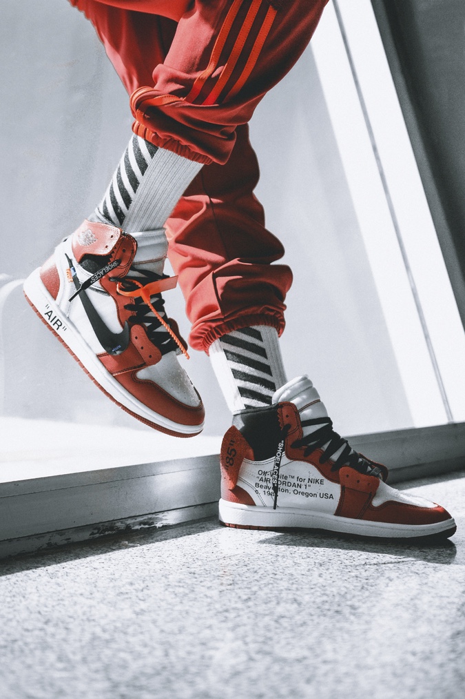 jordan 1 off white on feet