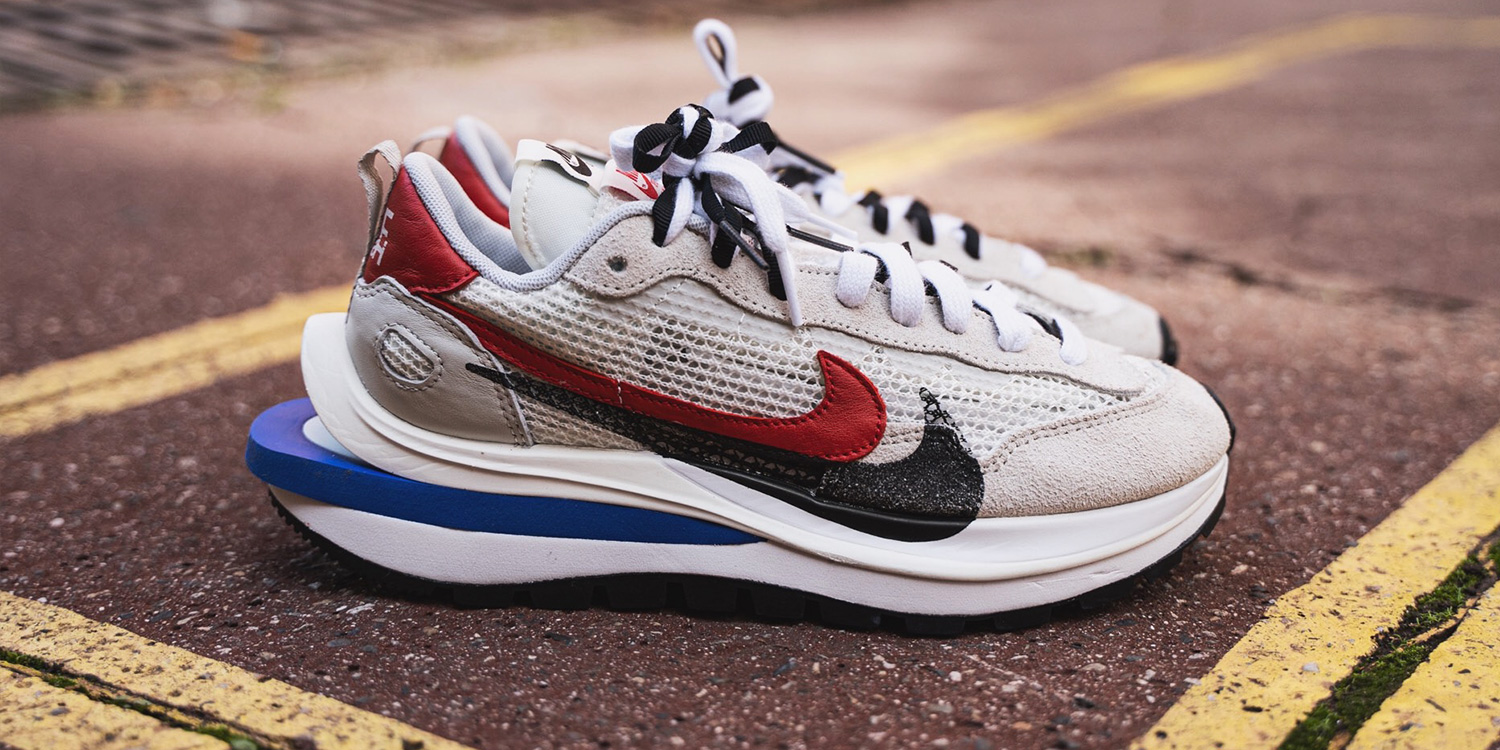 sacai x nike vaporwaffle stockx