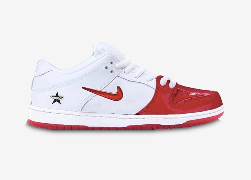 supreme dunk low red