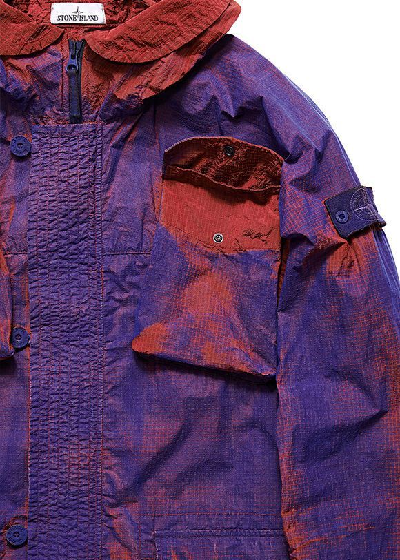 Stone Island présente sa dernière innovation en édition limitée WAVE®