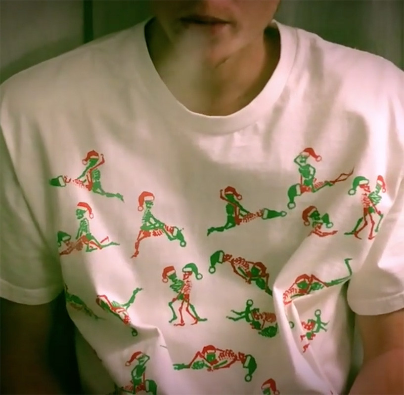supreme christmas tee