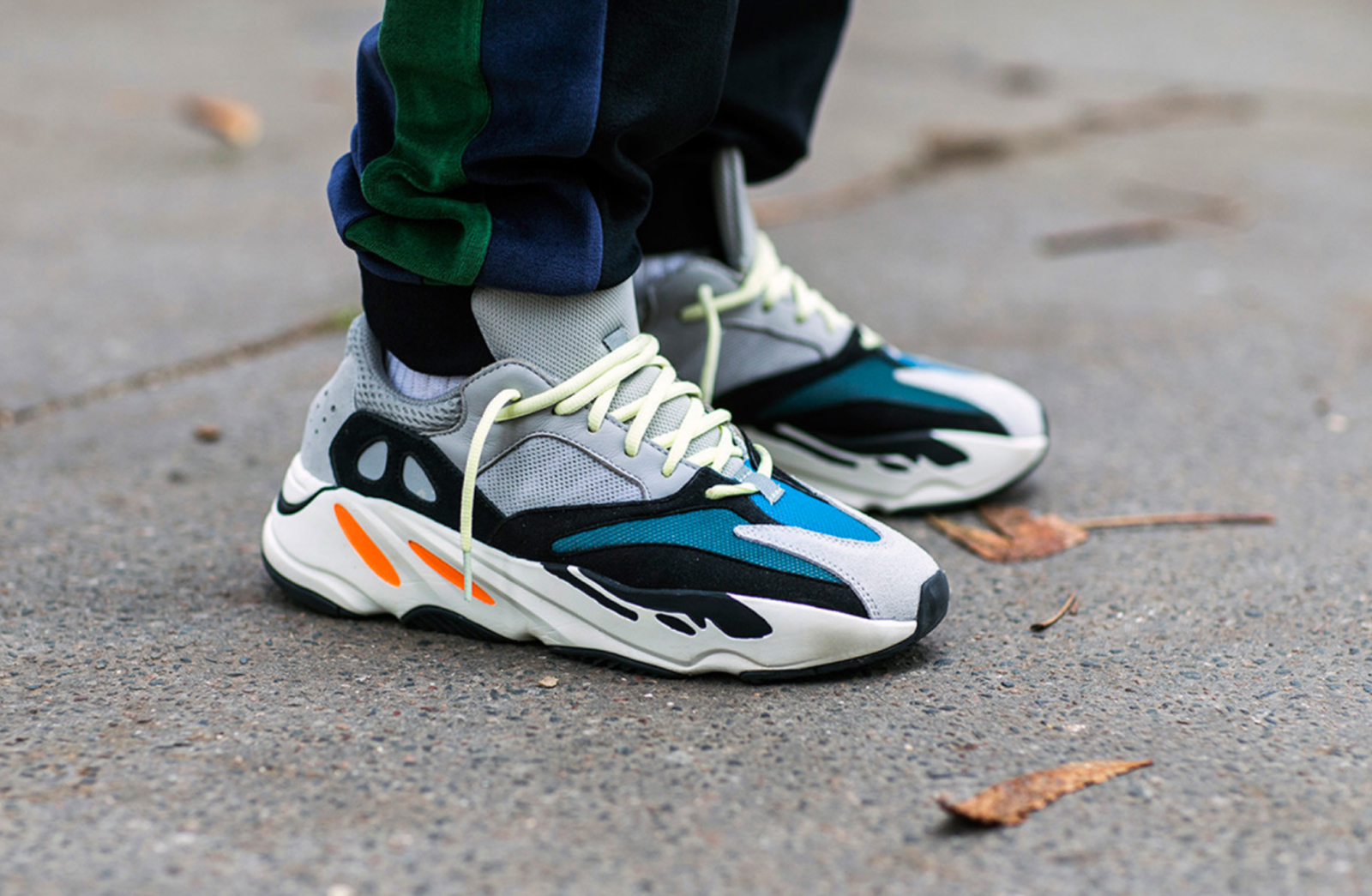 og yeezy 700