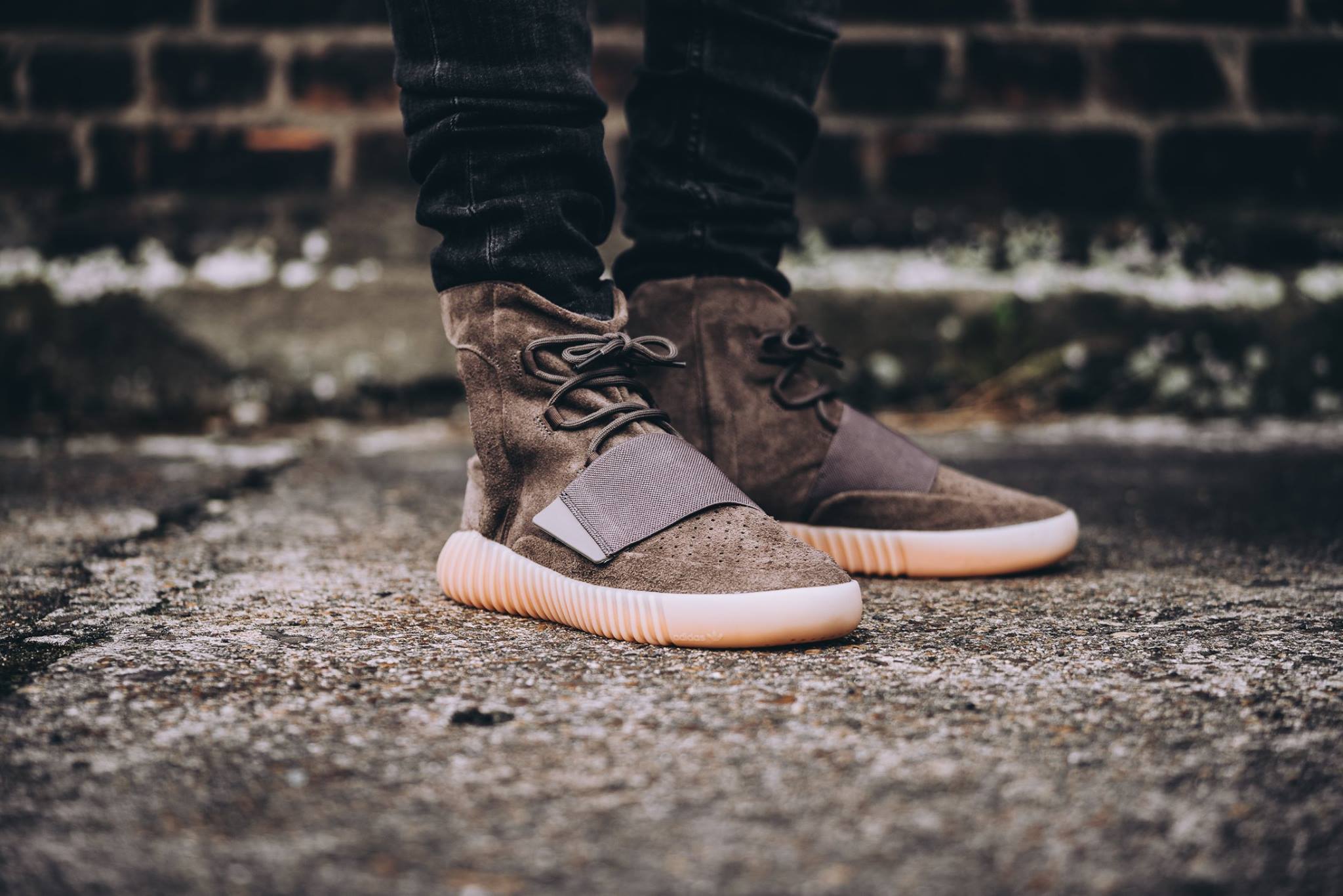 Yeezy Boost 750 Light Brown Release Reminder Wave® 5548